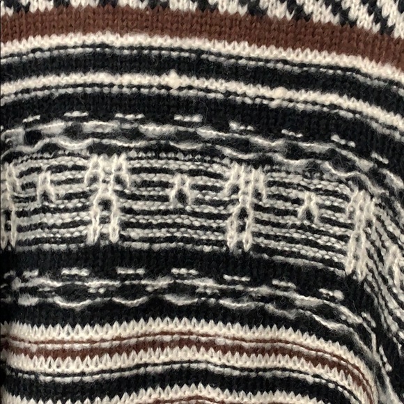 Cliche’ fringe sweater with boho print. Size M - Picture 5 of 6